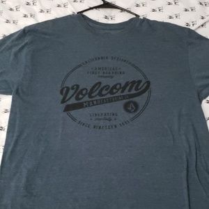Men Volcom tshirt